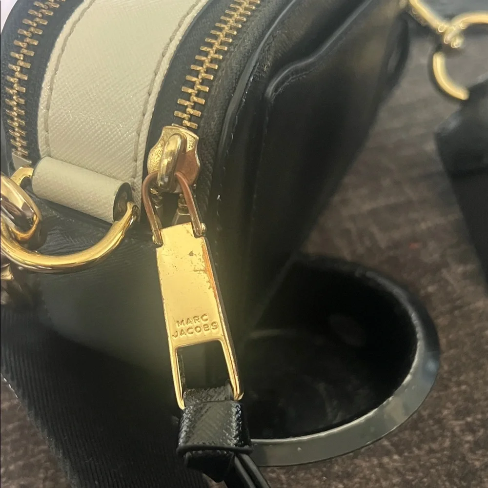 Marc Jacobs Black and Cream Crossbody Bag with Gold Accents - Picture 5 of 7